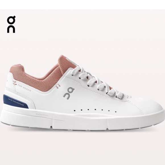 On Running Shoes - On Running THE ROGER Advantage Tennis Shoe/ Sneakers Womens Sz 8